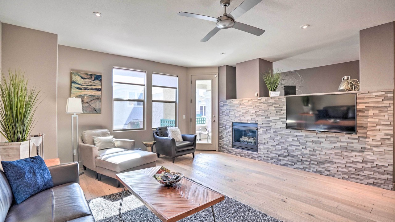 Photo of Livingroom in Kierland