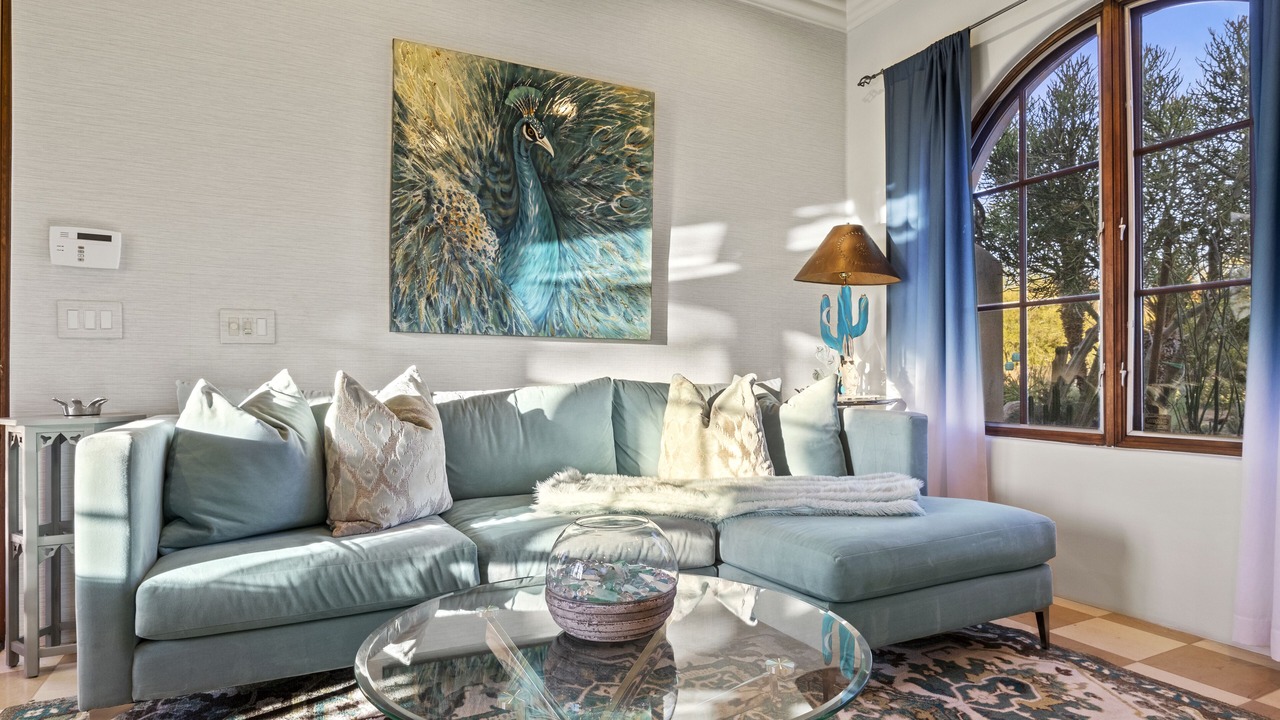 Photo of Livingroom in Pinnacle Peak Heights