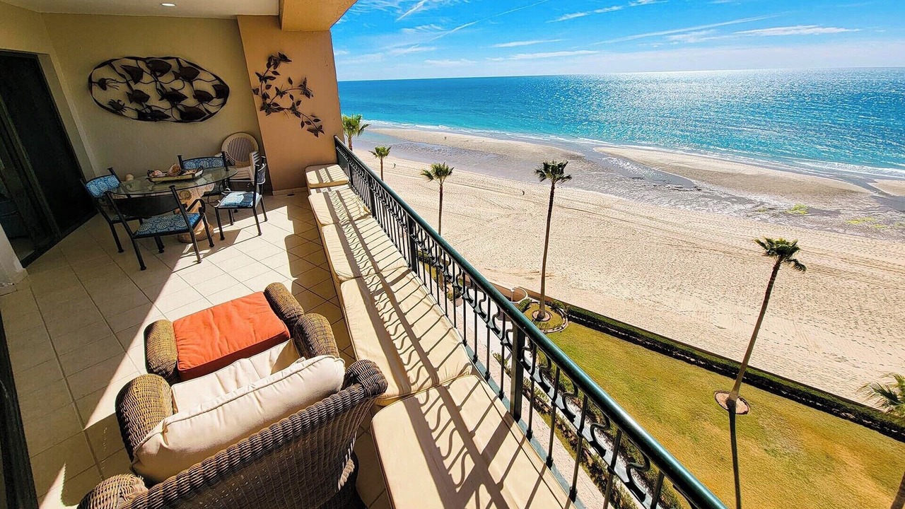 Photo of Patio Balcony in Sandy Beach