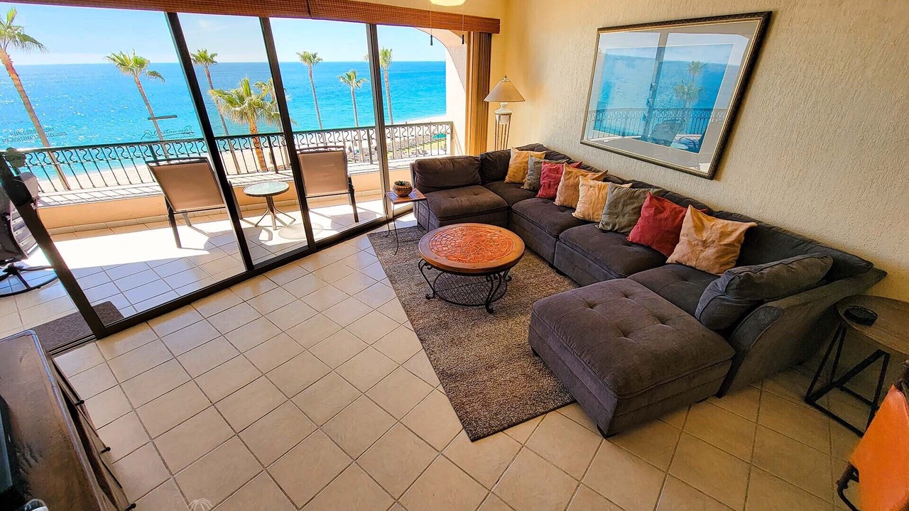 Photo of Livingroom in Sandy Beach