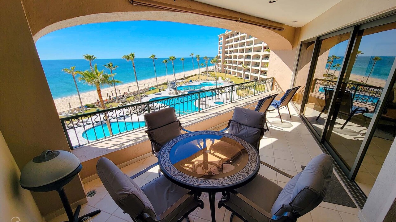 Photo of Patio Balcony in Sandy Beach