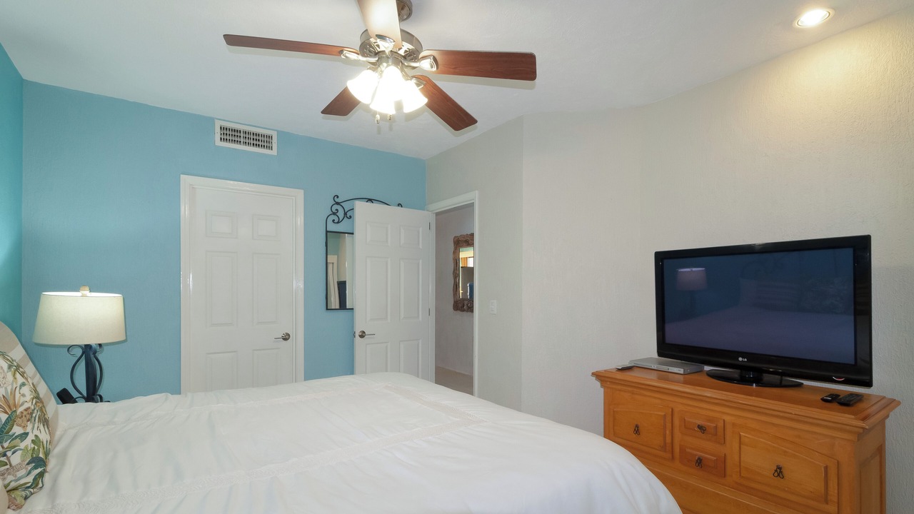 Photo of Bedroom in Sandy Beach