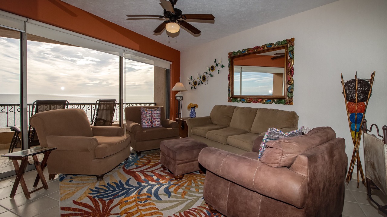 Photo of Livingroom in Sandy Beach