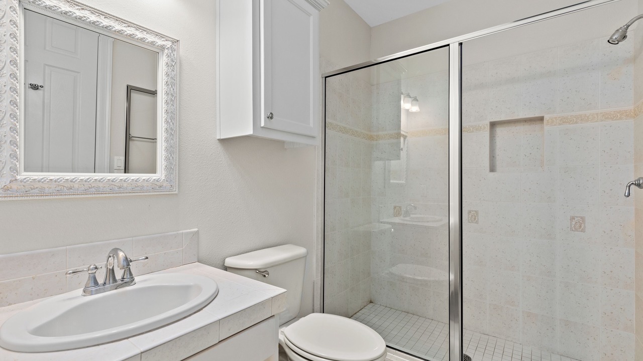 Photo of Bathroom in The Shores