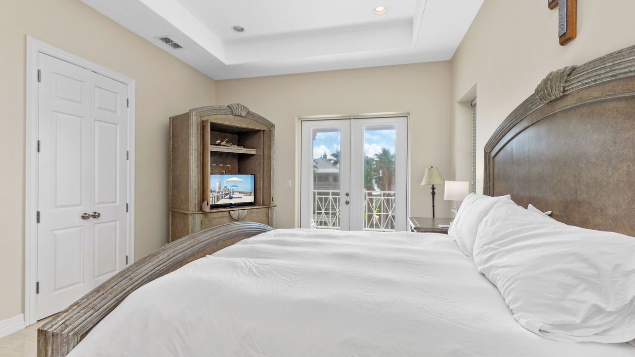 Photo of Bedroom in The Shores