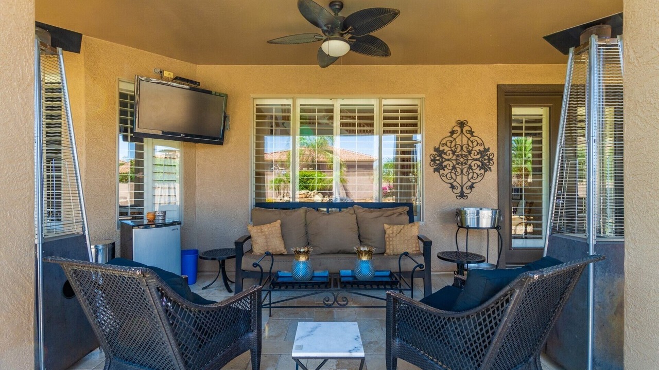 Photo of Livingroom in Pleasant Valley