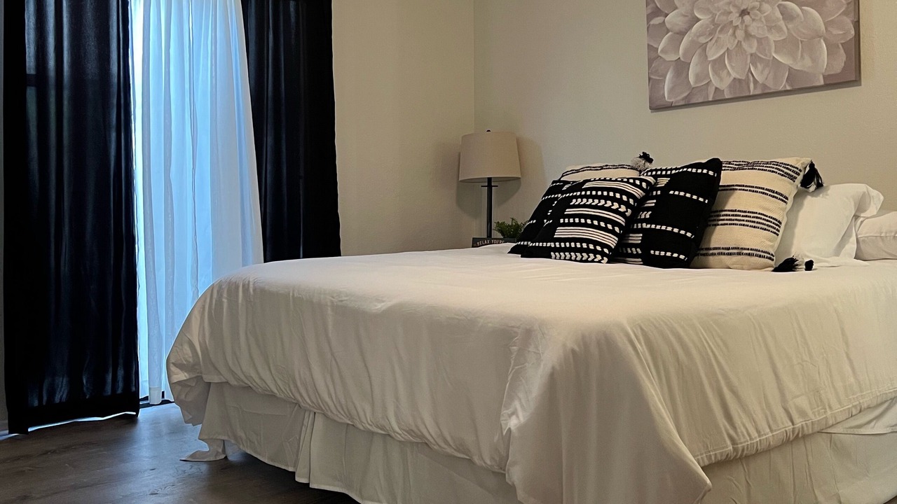 Photo of Bedroom in Lake Havasu City