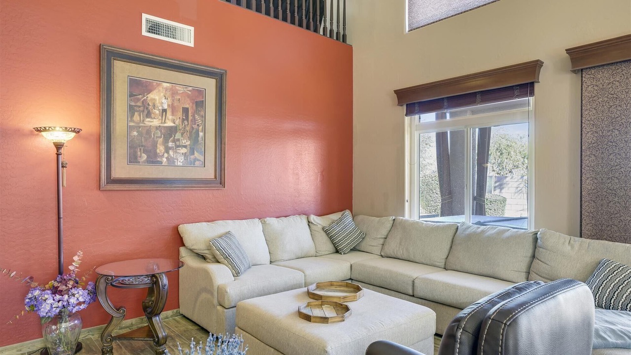Photo of Livingroom in Palm Valley