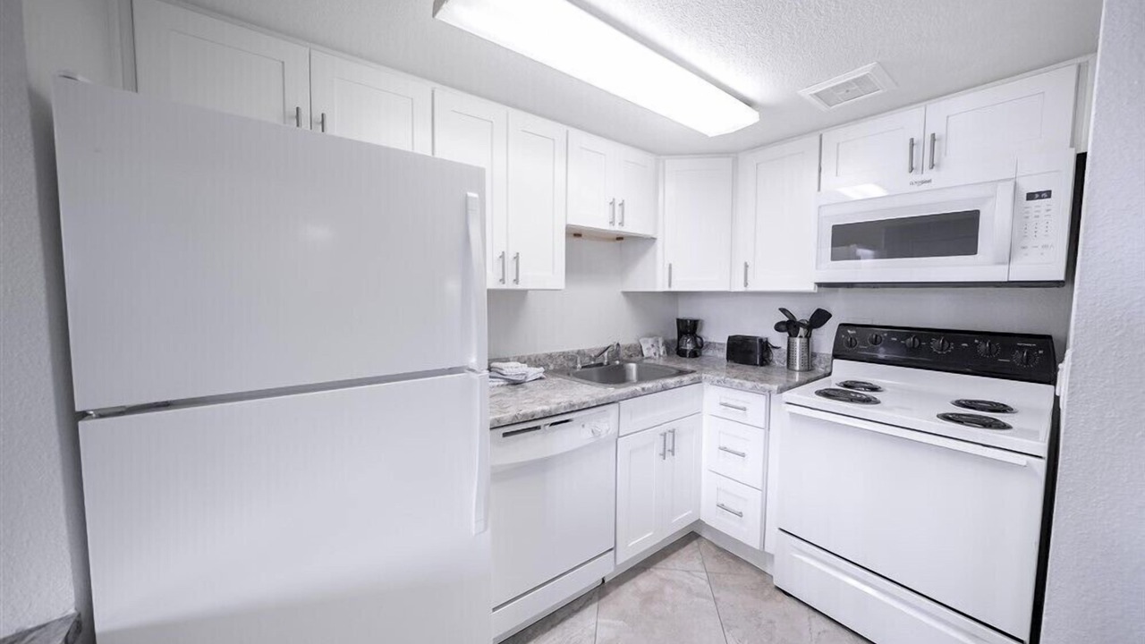 Photo of Kitchen in New Papago Parkway