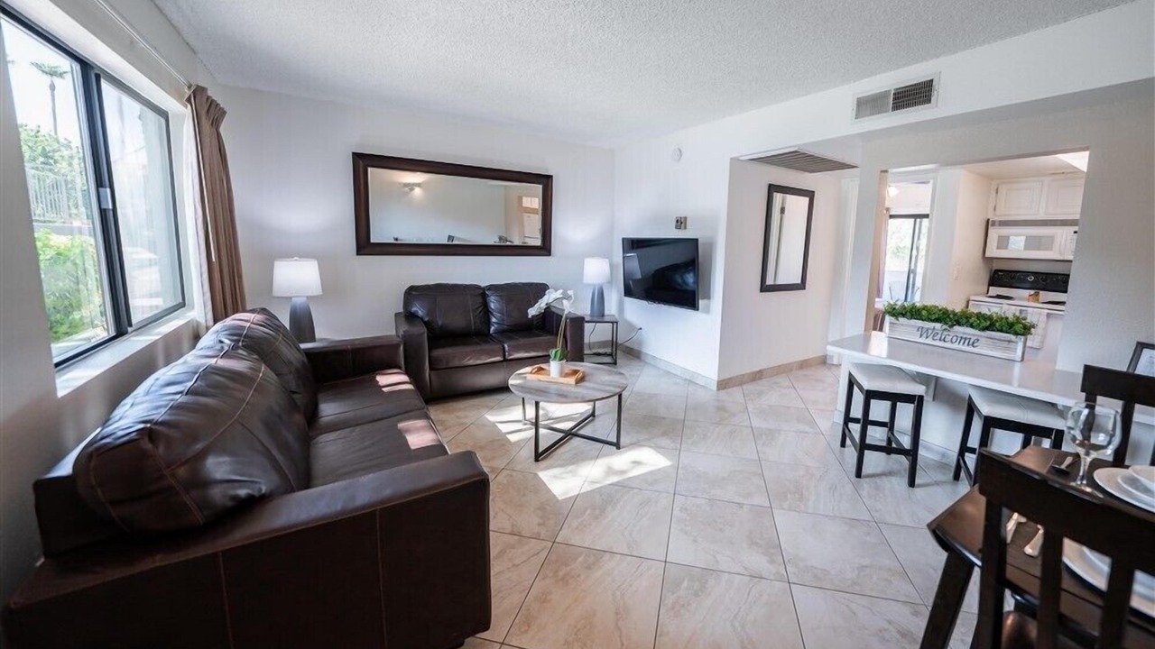 Photo of Livingroom in New Papago Parkway