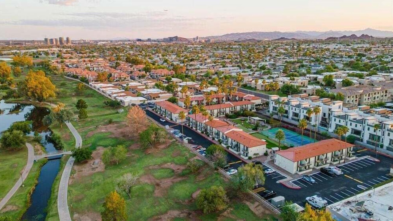 Photo of Outdoor in New Papago Parkway