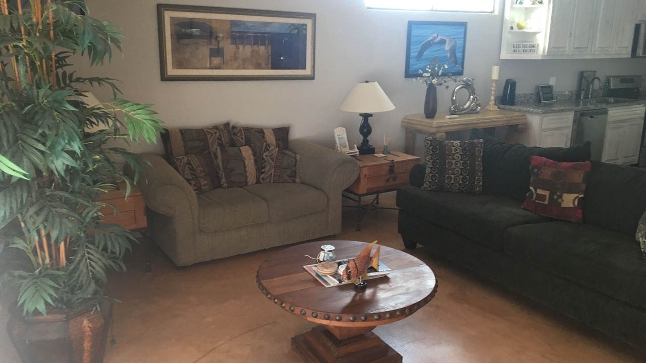 Photo of Livingroom in Cholla Bay