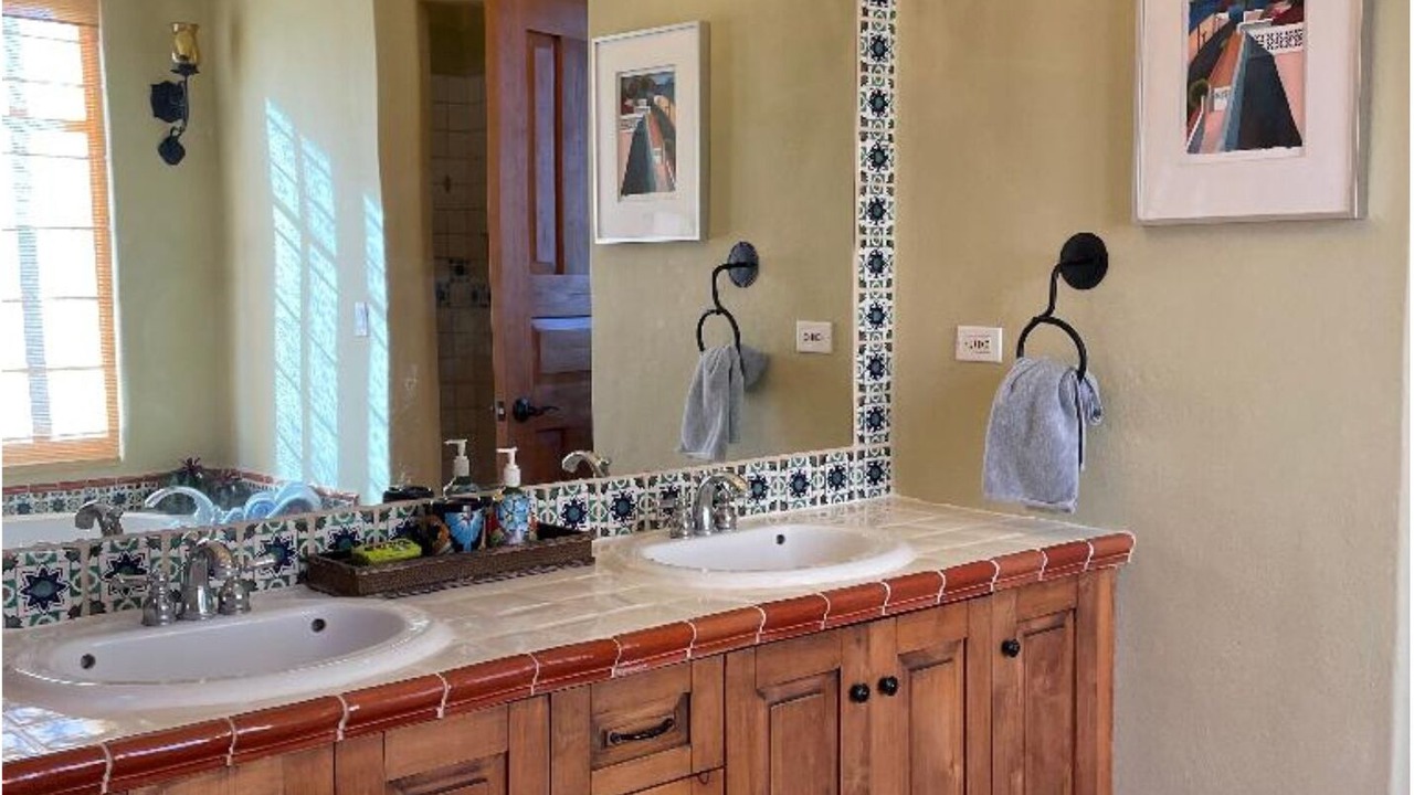 Photo of Bathroom in Nopolo
