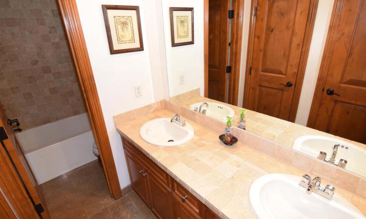 Photo of Bathroom in El Dorado Ranch