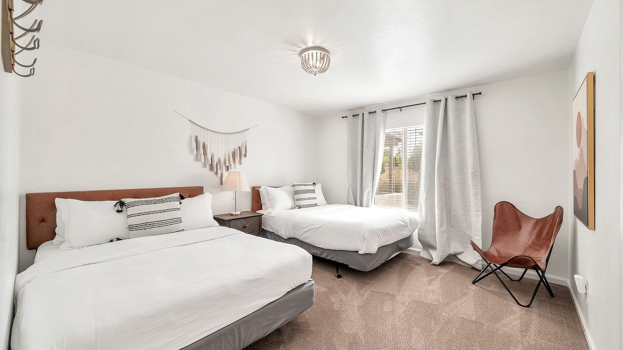 Photo of Bedroom in Raskin Estates