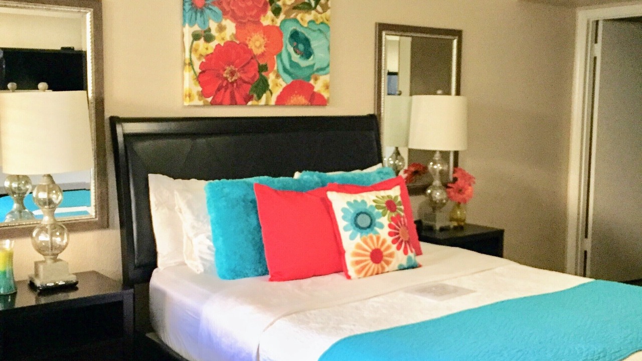 Photo of Bedroom in Peacock Village