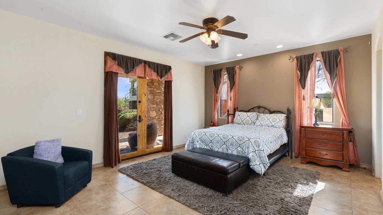 Photo of Bedroom in Cave Creek