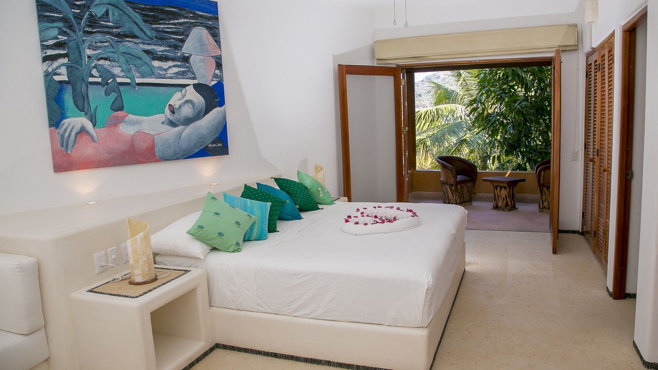 Photo of Bedroom in Zihuatanejo
