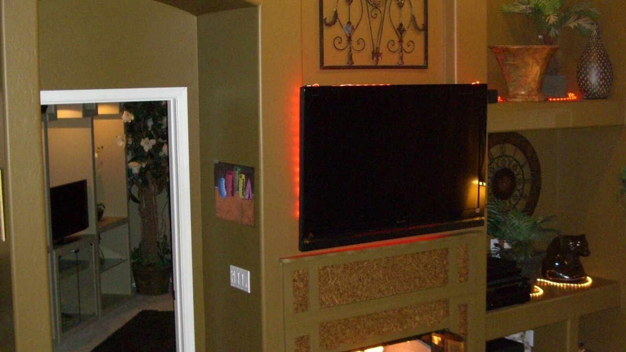 Photo of Livingroom in Mountaingate North