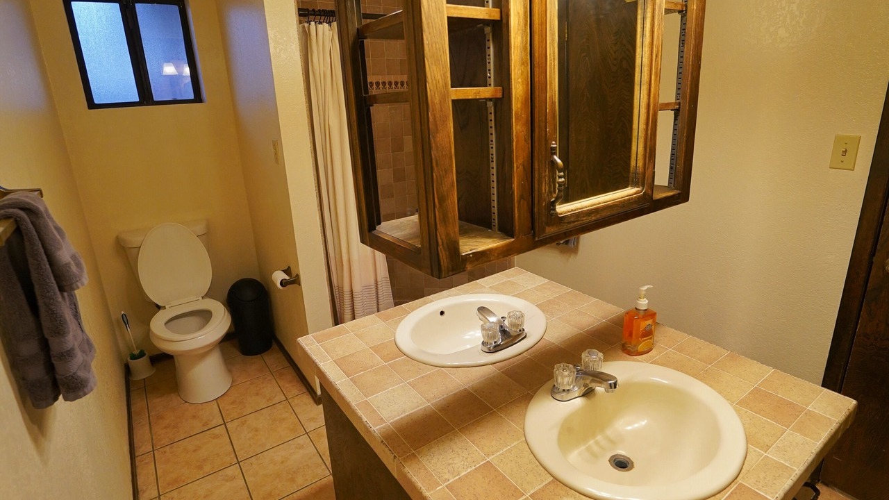Photo of Bathroom in Vista Del Valle