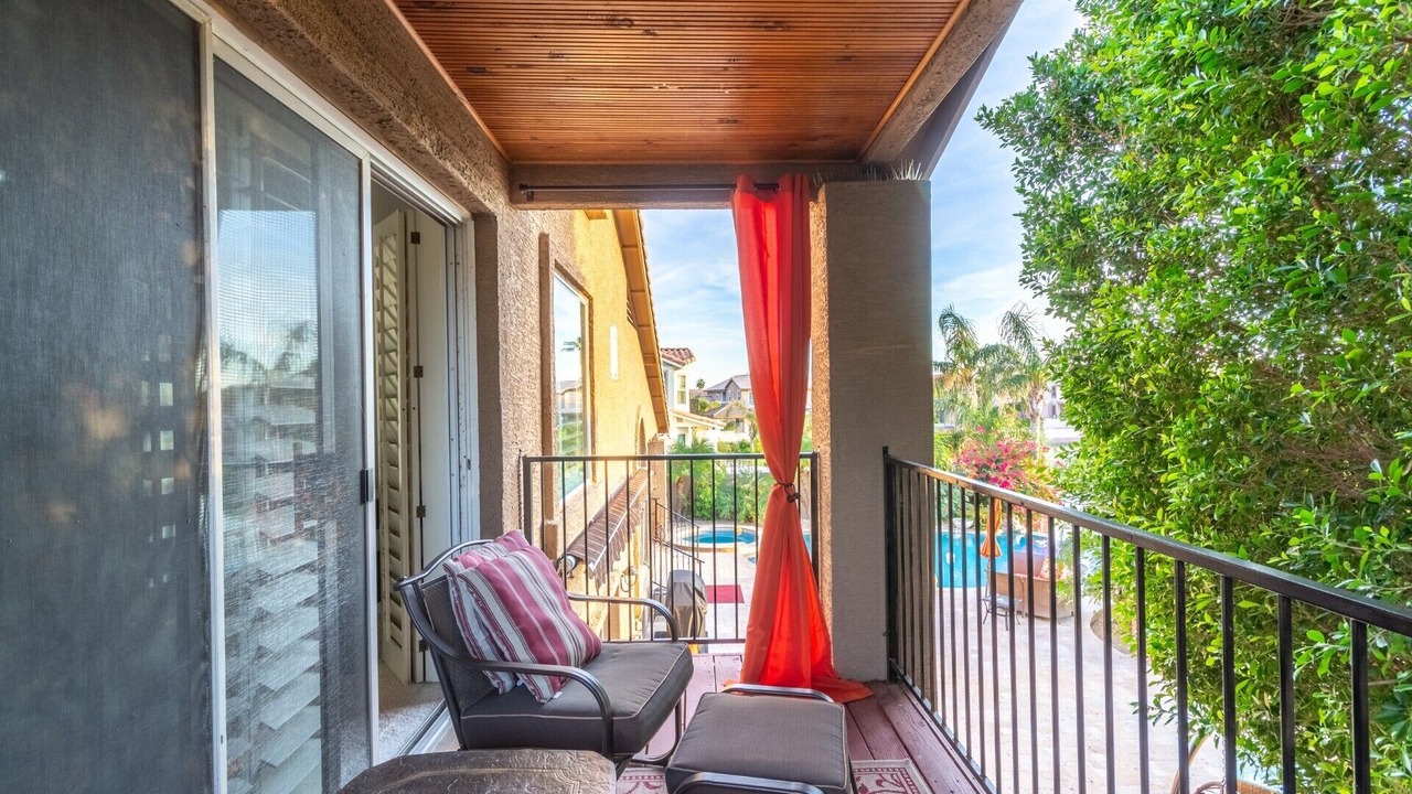 Photo of Patio Balcony in Arrowhead Lakes