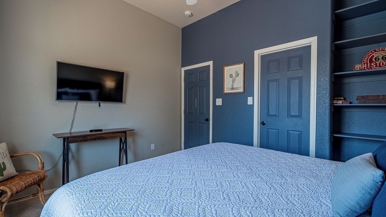 Photo of Bedroom in Desert Foothills