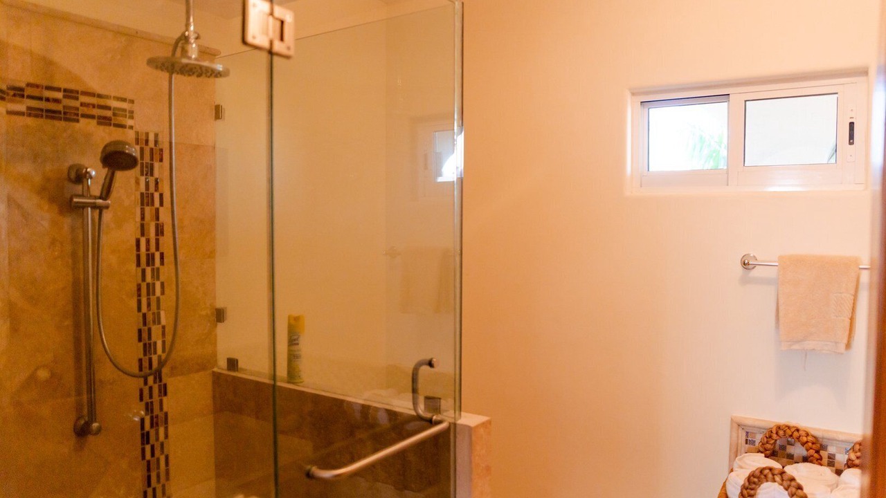 Photo of Bathroom in Zona Hotelera