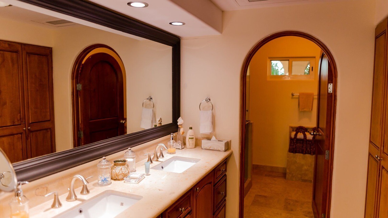 Photo of Bathroom in Zona Hotelera