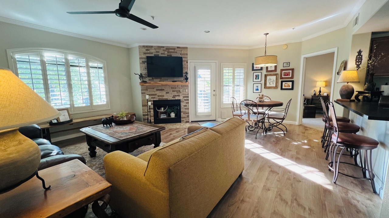 Photo of Livingroom in North Scottsdale