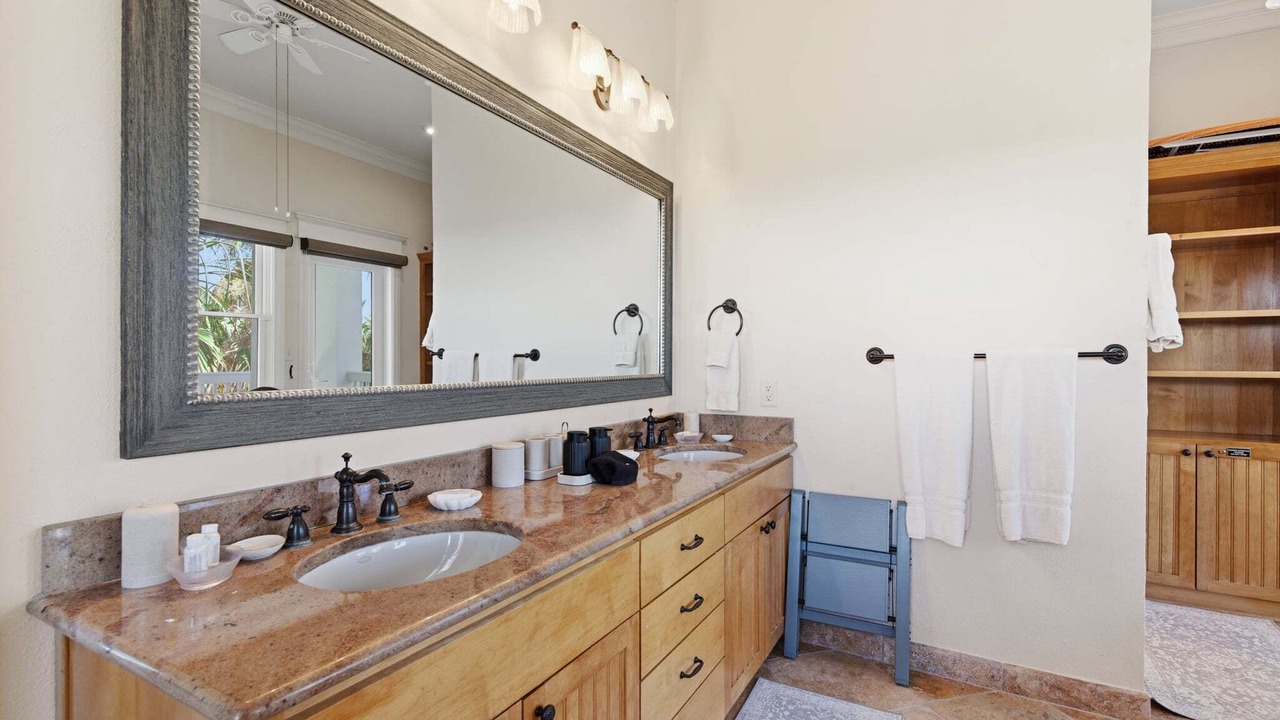 Photo of Bathroom in The Shores