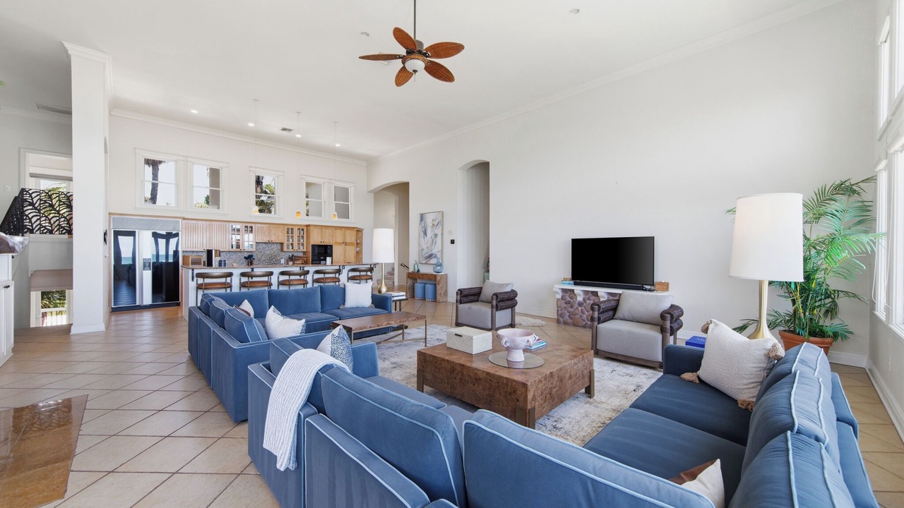 Photo of Livingroom in The Shores