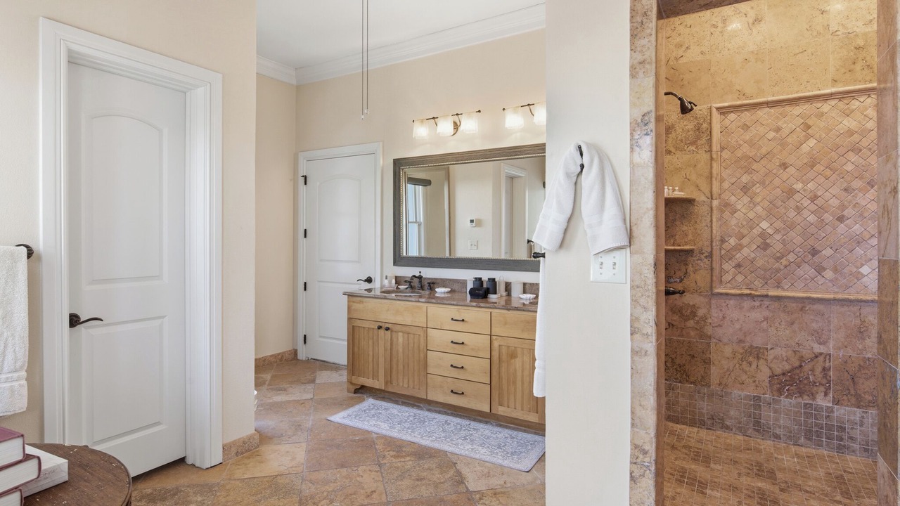 Photo of Bathroom in The Shores