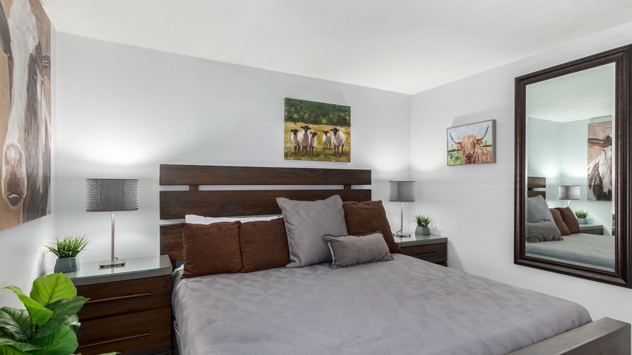 Photo of Bedroom in Desert Shores