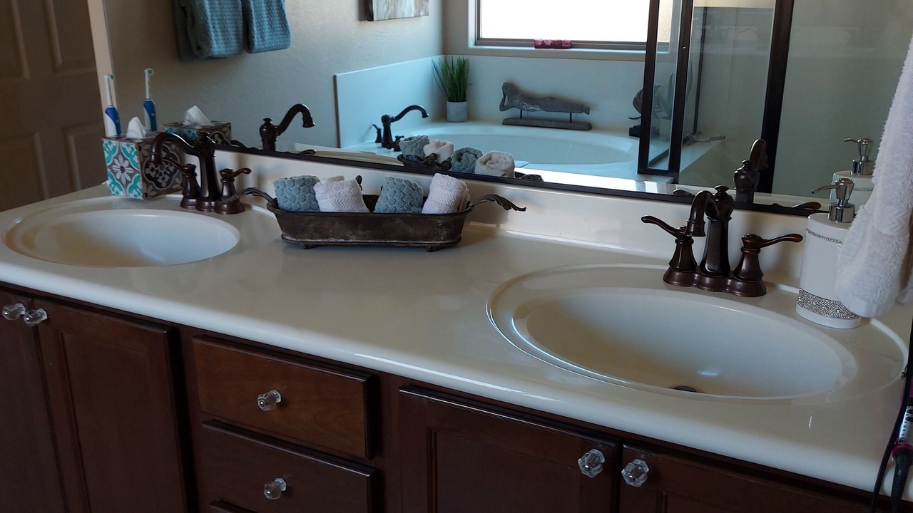 Photo of Bathroom in Montecito in Estrella