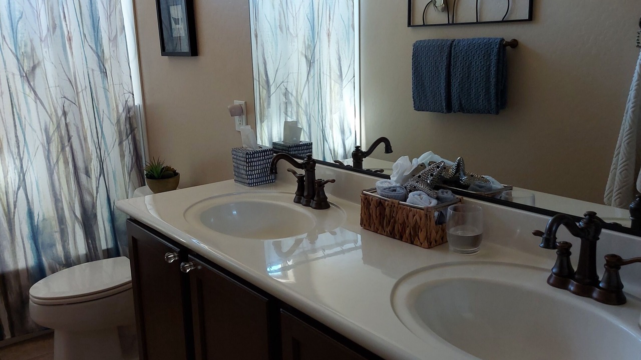 Photo of Bathroom in Montecito in Estrella