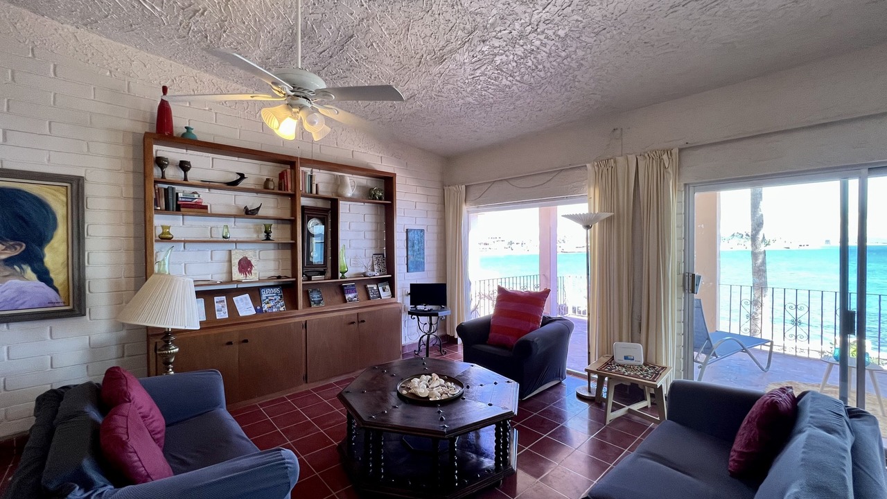 Photo of Livingroom in San Carlos