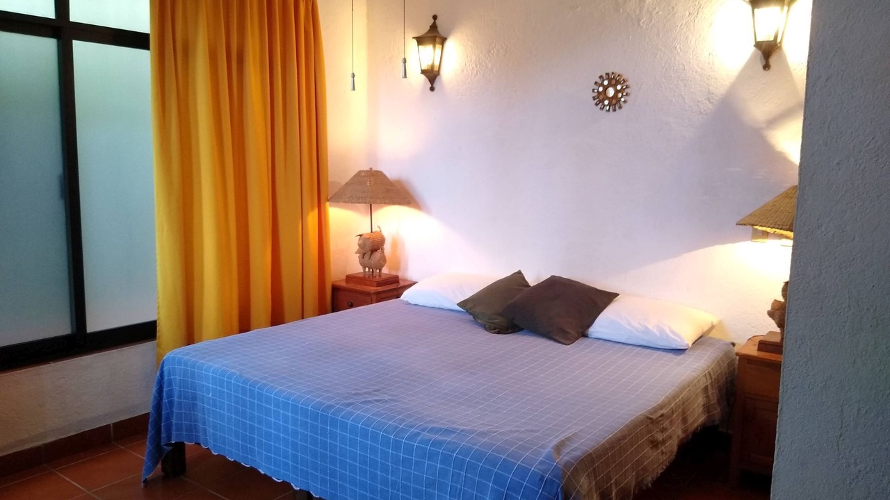 Photo of Bedroom in Zihuatanejo