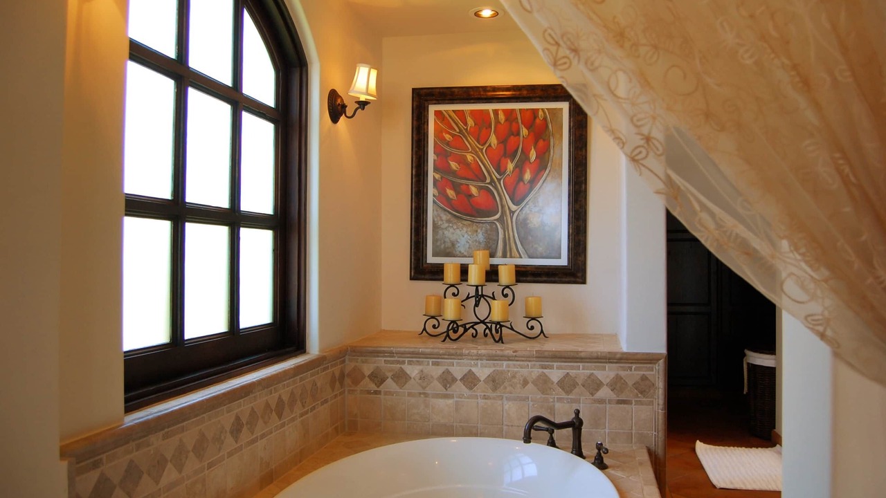 Photo of Bathroom in Buzzards