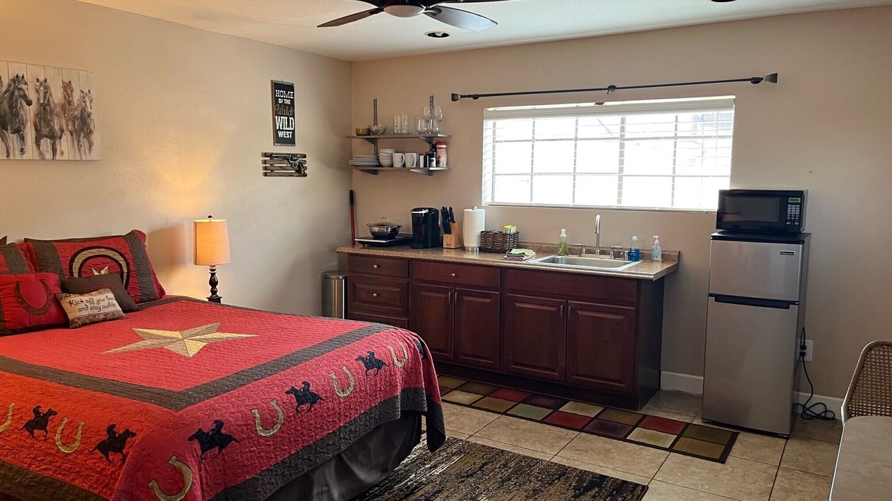 Photo of Kitchen in Camelback East