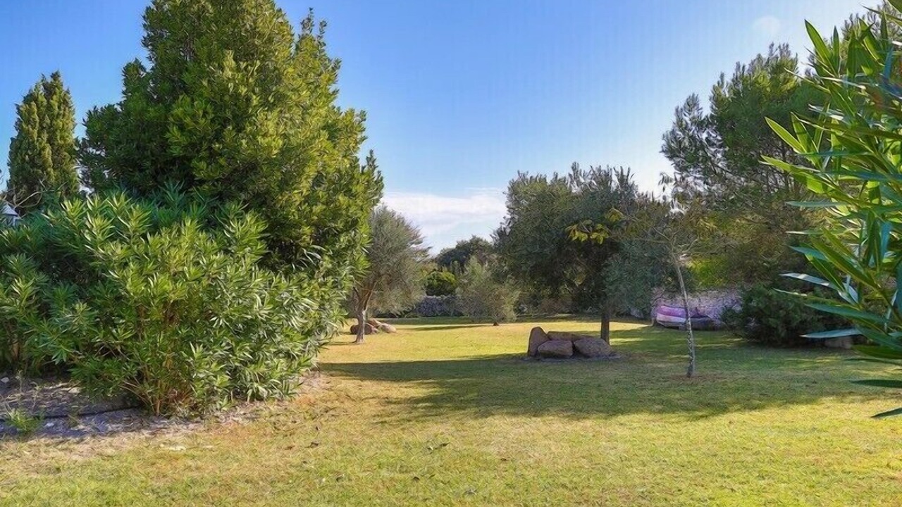 Photo of Outdoor in Bonifacio