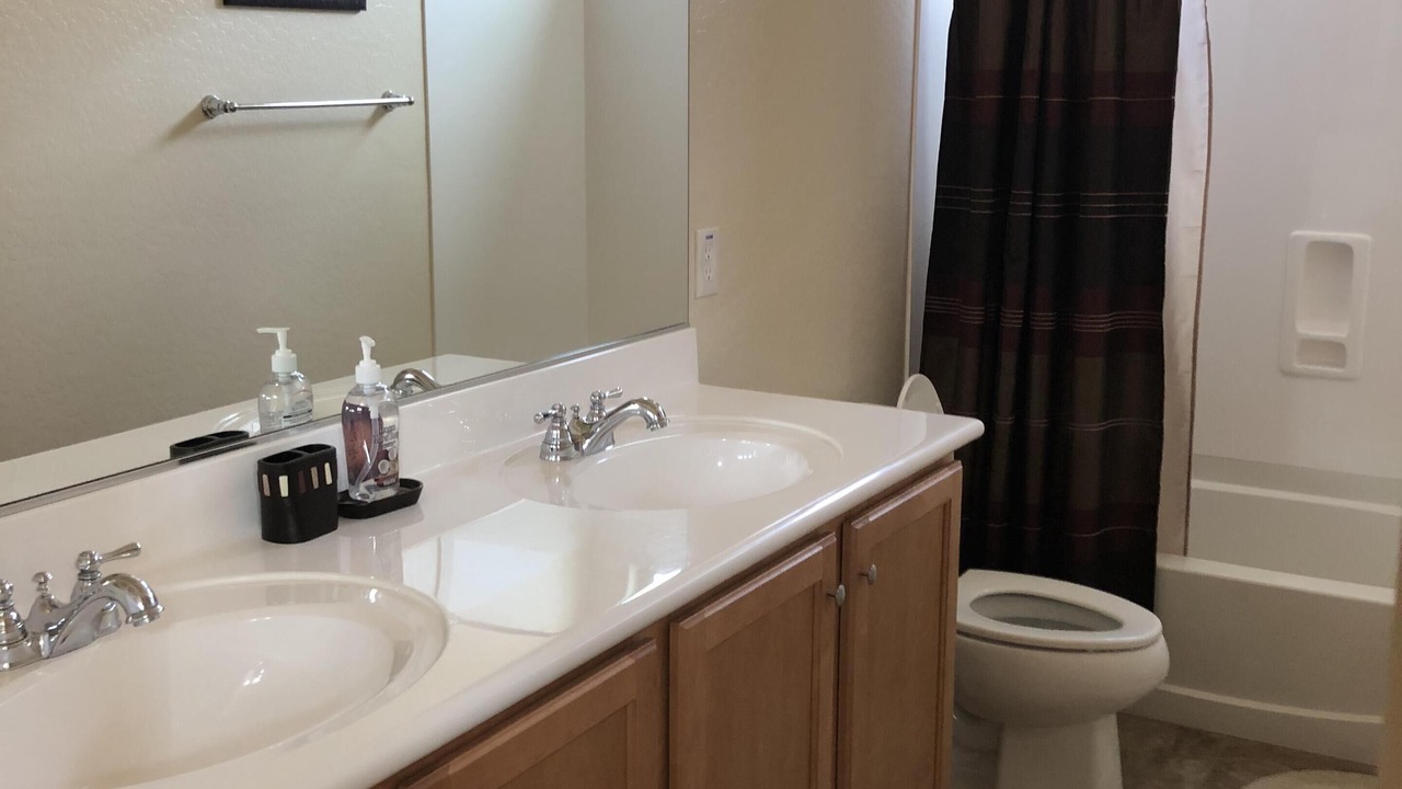 Photo of Bathroom in Montecito in Estrella