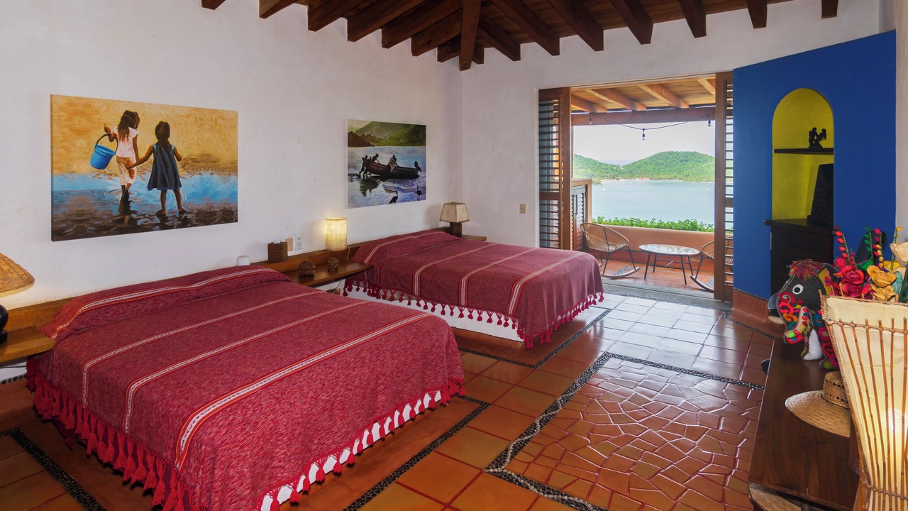 Photo of Bedroom in Zihuatanejo