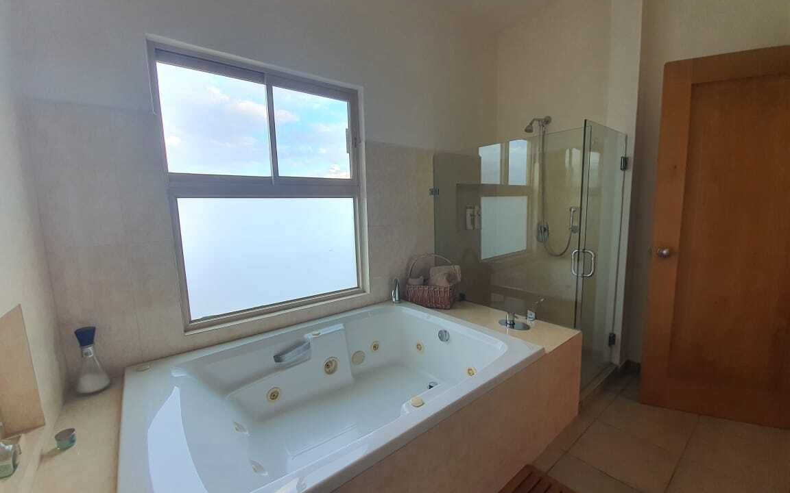 Photo of Bathroom in Buenavista