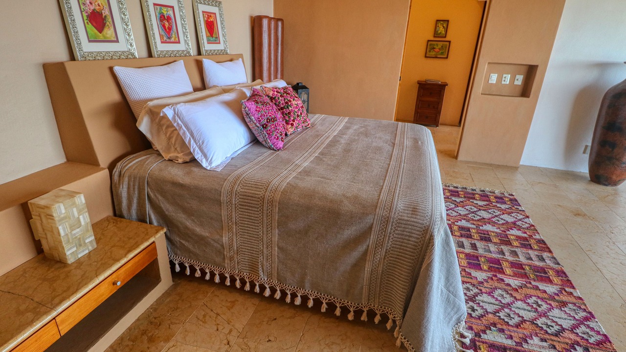 Photo of Bedroom in Zihuatanejo