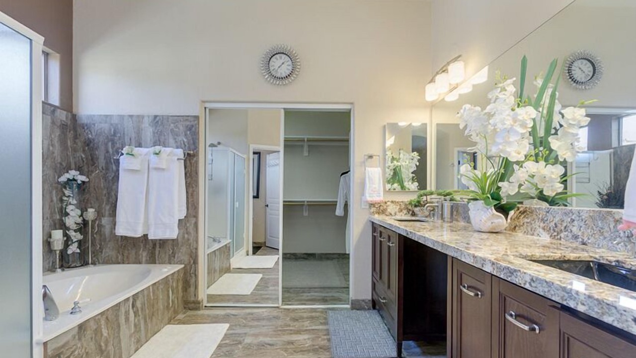 Photo of Bathroom in South Mountain