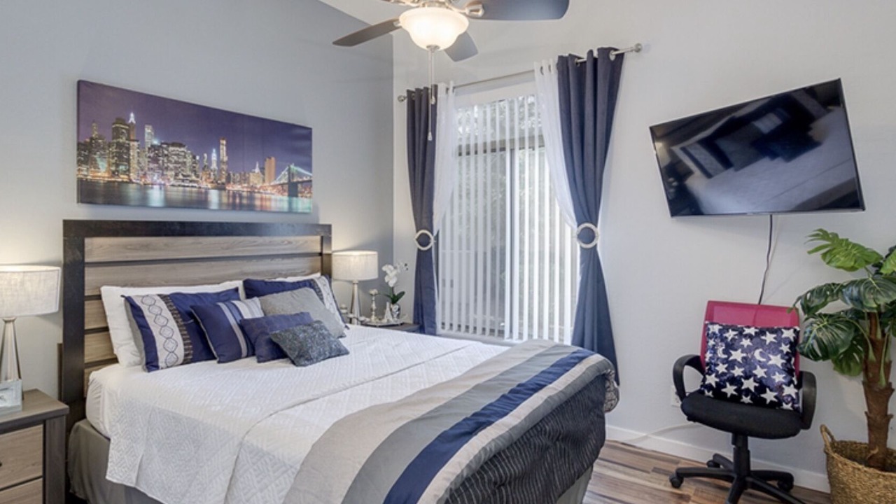 Photo of Bedroom in South Mountain
