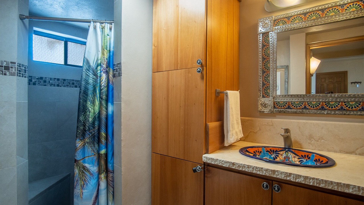 Photo of Bathroom in Marina Real