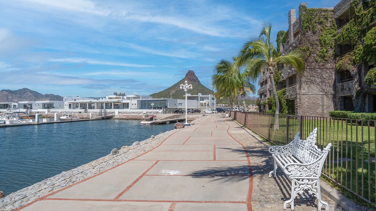 Photo of Patio Balcony in Marina Real