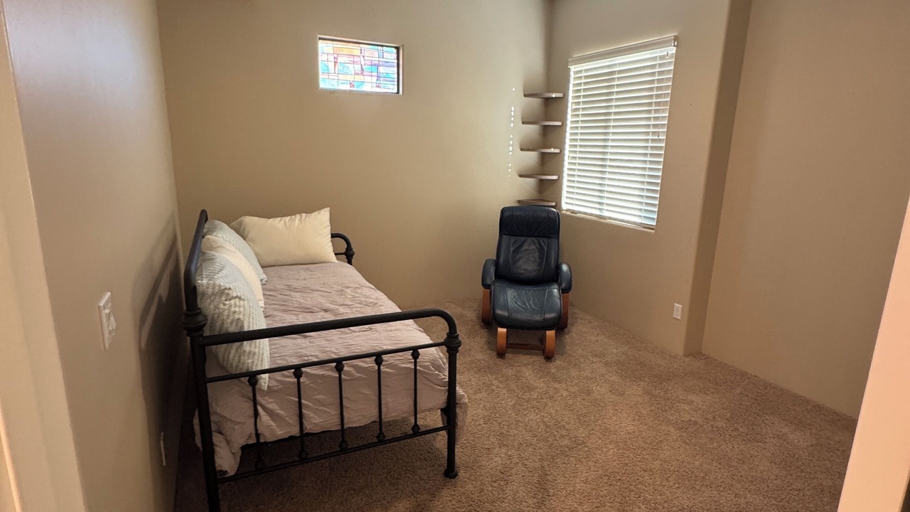 Photo of Bedroom in Cave Creek