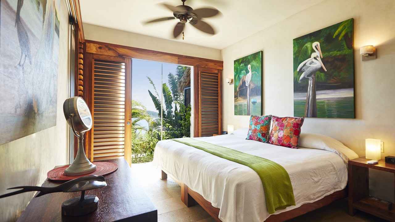 Photo of Bedroom in Zihuatanejo